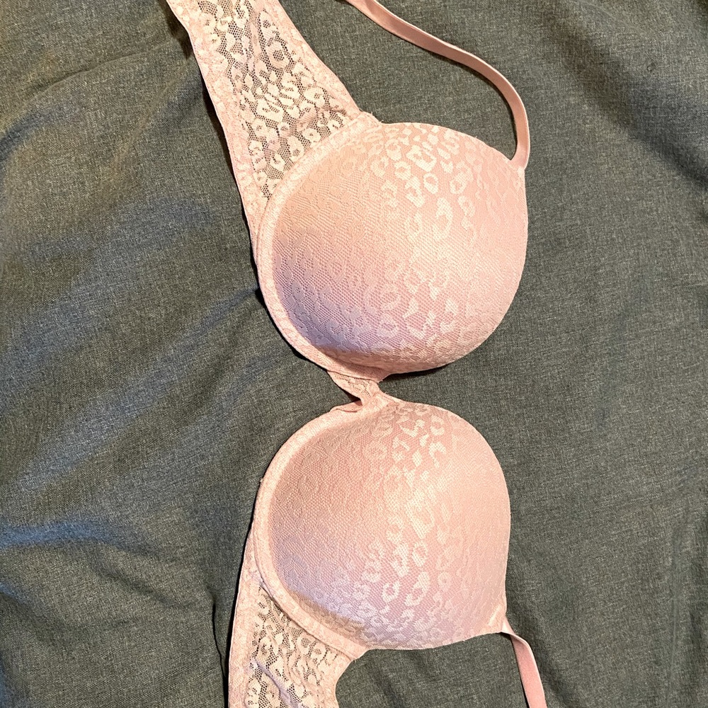 Victoria’s Secret PINK push up bra. 36c